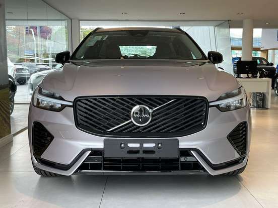 VOLVO-XC60-2026