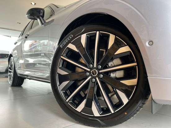 VOLVO-XC60-2026