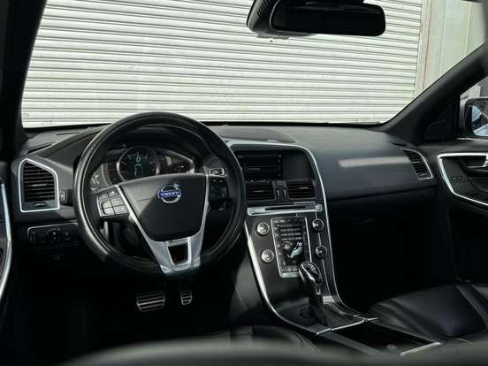 VOLVO-XC60-2013