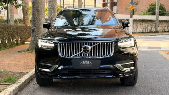 VOLVO-XC90-2023