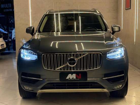 VOLVO-XC90-2018