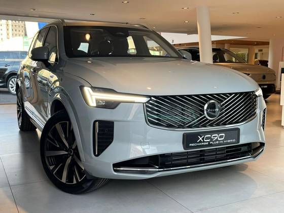 VOLVO XC90 2.0 T8 PHEV PLUS AWD GEARTRONIC