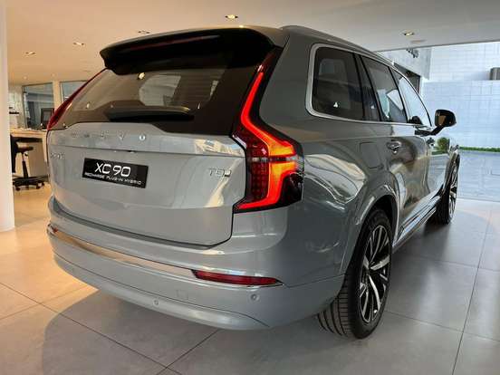 VOLVO-XC90-2026