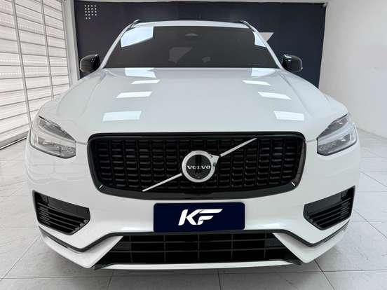 VOLVO-XC90-2023
