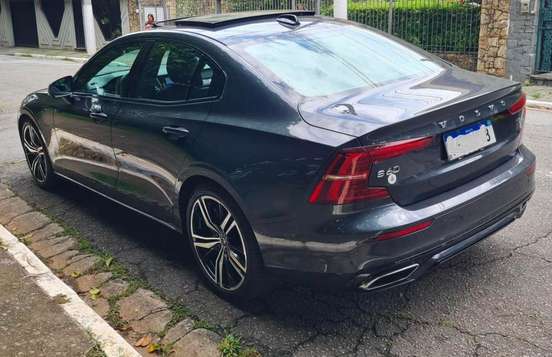 VOLVO-S60-2019
