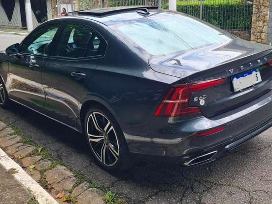 VOLVO-S60-2.0 T8 R-DESIGN HÍBRIDO 4P AUTOMÁTICO VOLVO-S60-2019