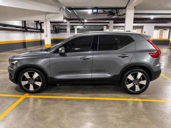 VOLVO-XC40-2.0 T5 GASOLINA MOMENTUM AWD GEARTRONIC VOLVO-XC40-2018