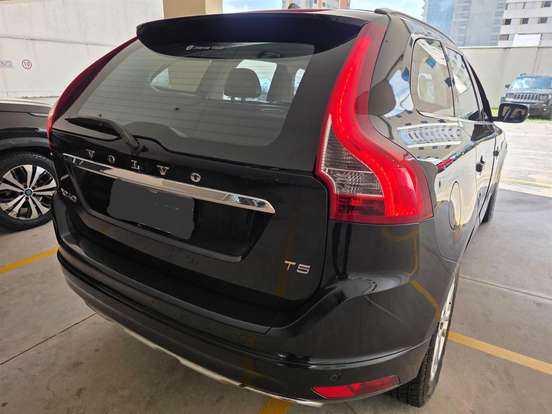 VOLVO-XC60-2.0 T5 DYNAMIC FWD TURBO GASOLINA 4P AUTOMÁTICO VOLVO-XC60-2015
