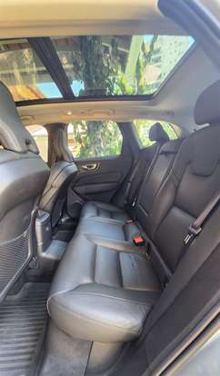 VOLVO-XC60-2024
