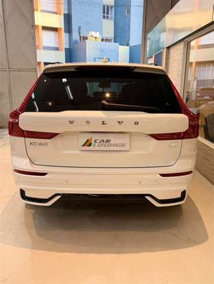 VOLVO-XC60-2024