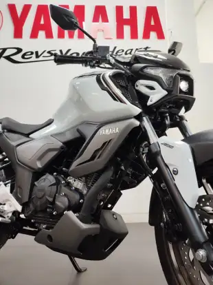 YAMAHA-FZ15 FAZER CONNECTED ABS-2026
