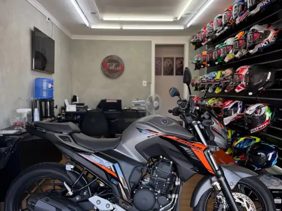 YAMAHA-FZ25 FAZER CONNECTED ABS YAMAHA-FZ25 FAZER CONNECTED ABS-2025