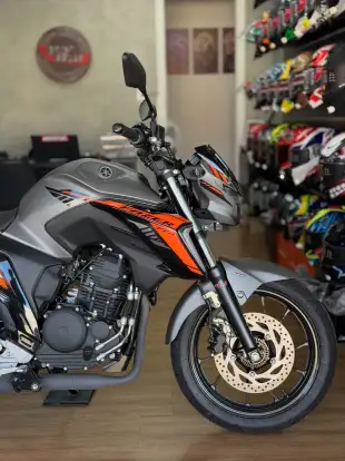 YAMAHA-FZ25 FAZER CONNECTED ABS-2025