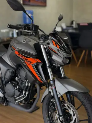 YAMAHA-FZ25 FAZER CONNECTED ABS-2025