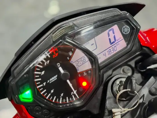 YAMAHA-MT-03 YAMAHA-MT-03-2016