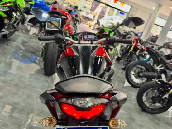 YAMAHA-MT-03 YAMAHA-MT-03-2016