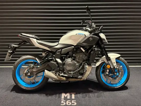 YAMAHA-MT-07 CONNECTED ABS-2025