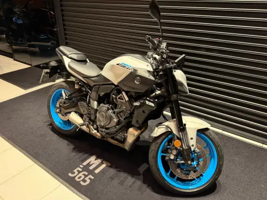 YAMAHA-MT-07 CONNECTED ABS-2025