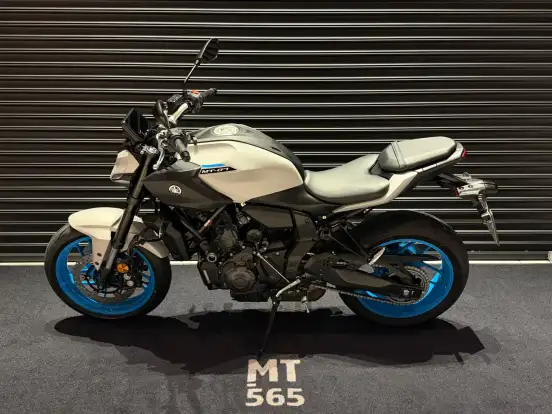 YAMAHA-MT-07 CONNECTED ABS YAMAHA-MT-07 CONNECTED ABS-2025