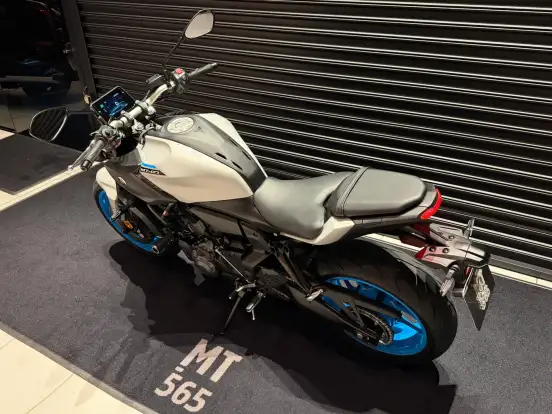 YAMAHA-MT-07 CONNECTED ABS YAMAHA-MT-07 CONNECTED ABS-2025