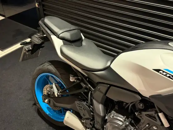 YAMAHA-MT-07 CONNECTED ABS-2025