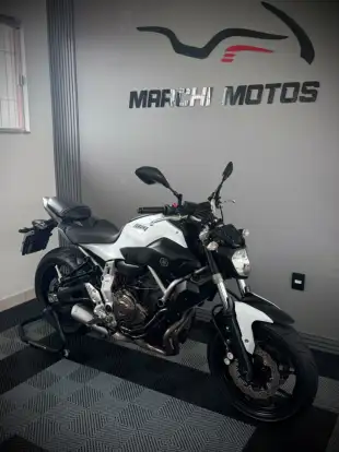 YAMAHA-MT-07 YAMAHA-MT-07-2016