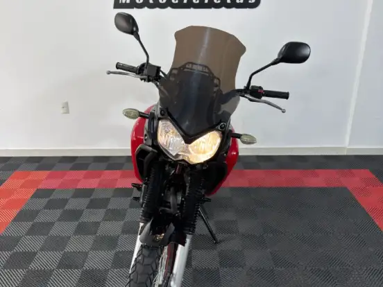 YAMAHA-XTZ 250 TÉNÉRÉ YAMAHA-XTZ 250 TÉNÉRÉ-2014