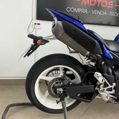 YAMAHA-YZF R1-2011