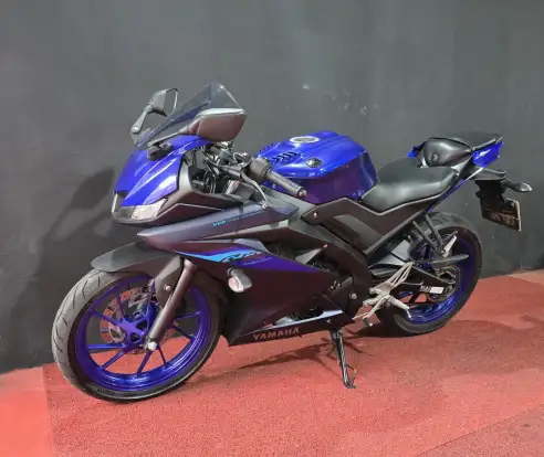 YAMAHA-YZF R15-2024