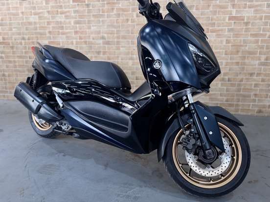 YAMAHA-XMAX ABS-2024