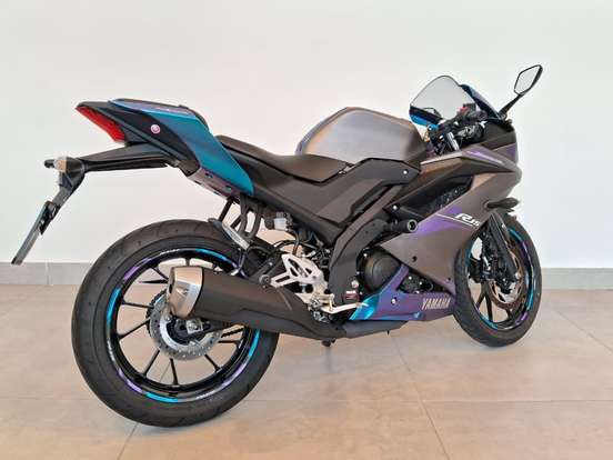 YAMAHA-YZF R15-2025