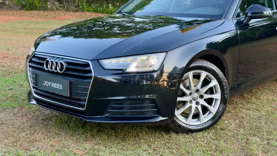 AUDI-A4-2017
