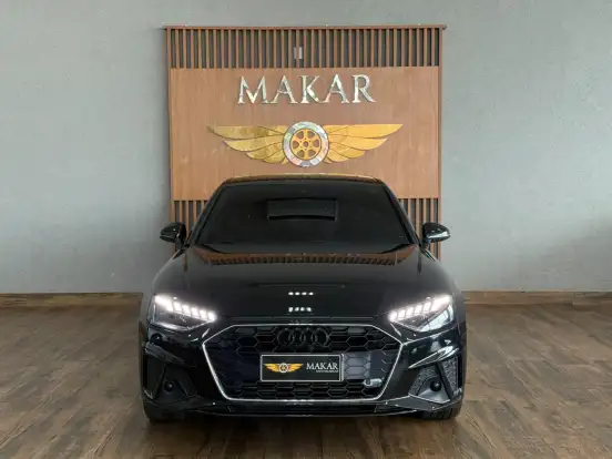 AUDI-A4-2020