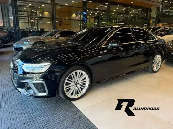 AUDI-A4-2022