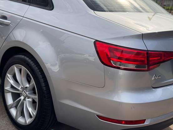 AUDI-A4-2017