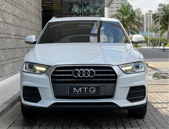 AUDI-Q3-2018