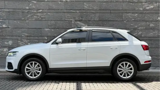AUDI-Q3-2018
