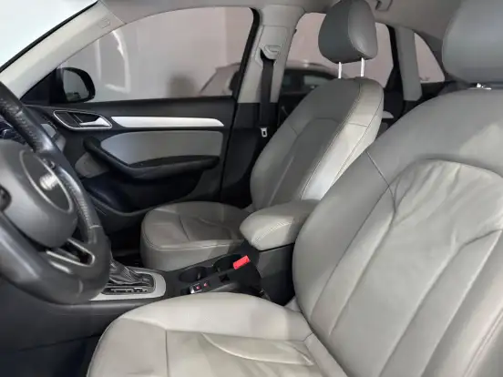 AUDI-Q3-2018