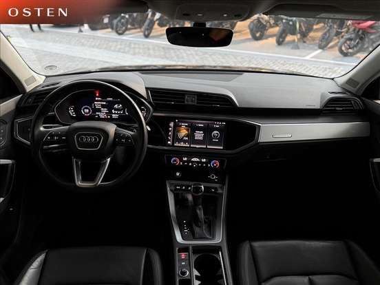 AUDI-Q3-2023