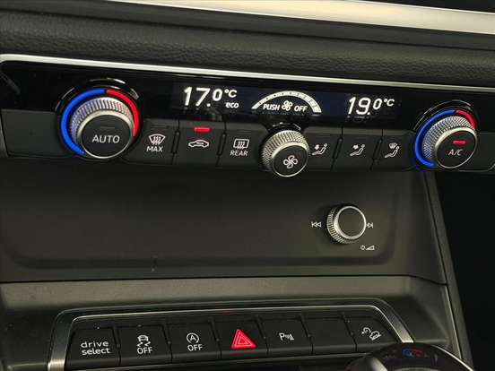 AUDI-Q3-2022
