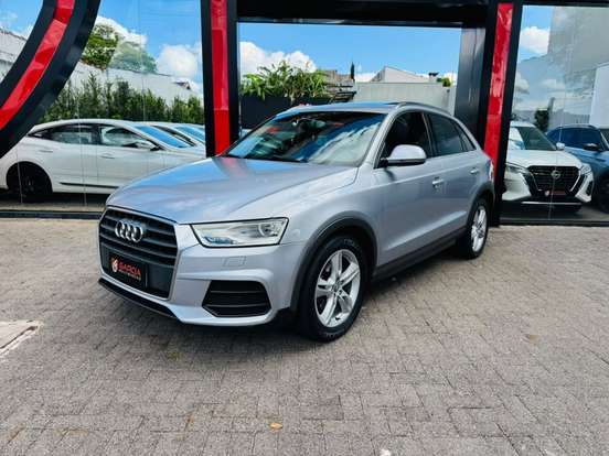AUDI-Q3-2015