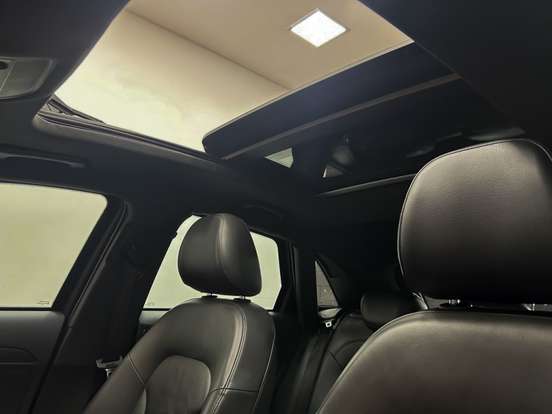 AUDI-Q3-2012