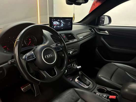 AUDI-Q3-2012