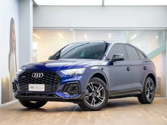 AUDI-Q5-2022