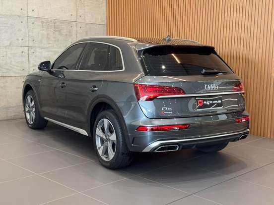 AUDI-Q5-2.0 45 TFSI GASOLINA S LINE BLACK QUATTRO S TRONIC AUDI-Q5-2022