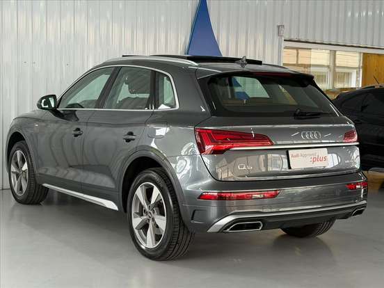 AUDI-Q5-2022