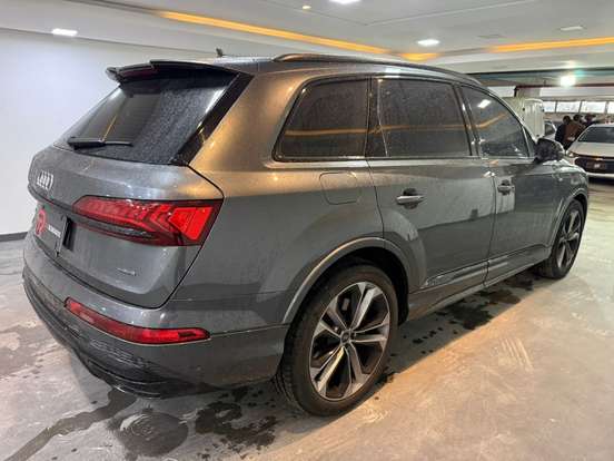 AUDI-Q7-3.0 55 TFSI GASOLINA PERFORMANCE QUATTRO TIPTRONIC AUDI-Q7-2023