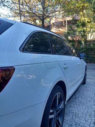 AUDI-A4-2019