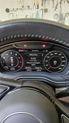 AUDI-A4-2019