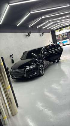 AUDI-A4-2019